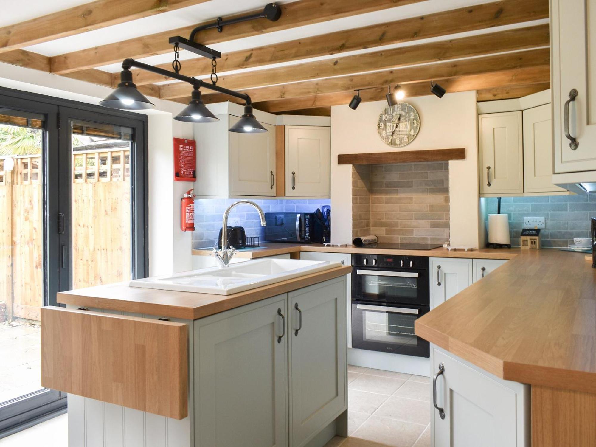 Well Cottage Itchingfield 外观 照片